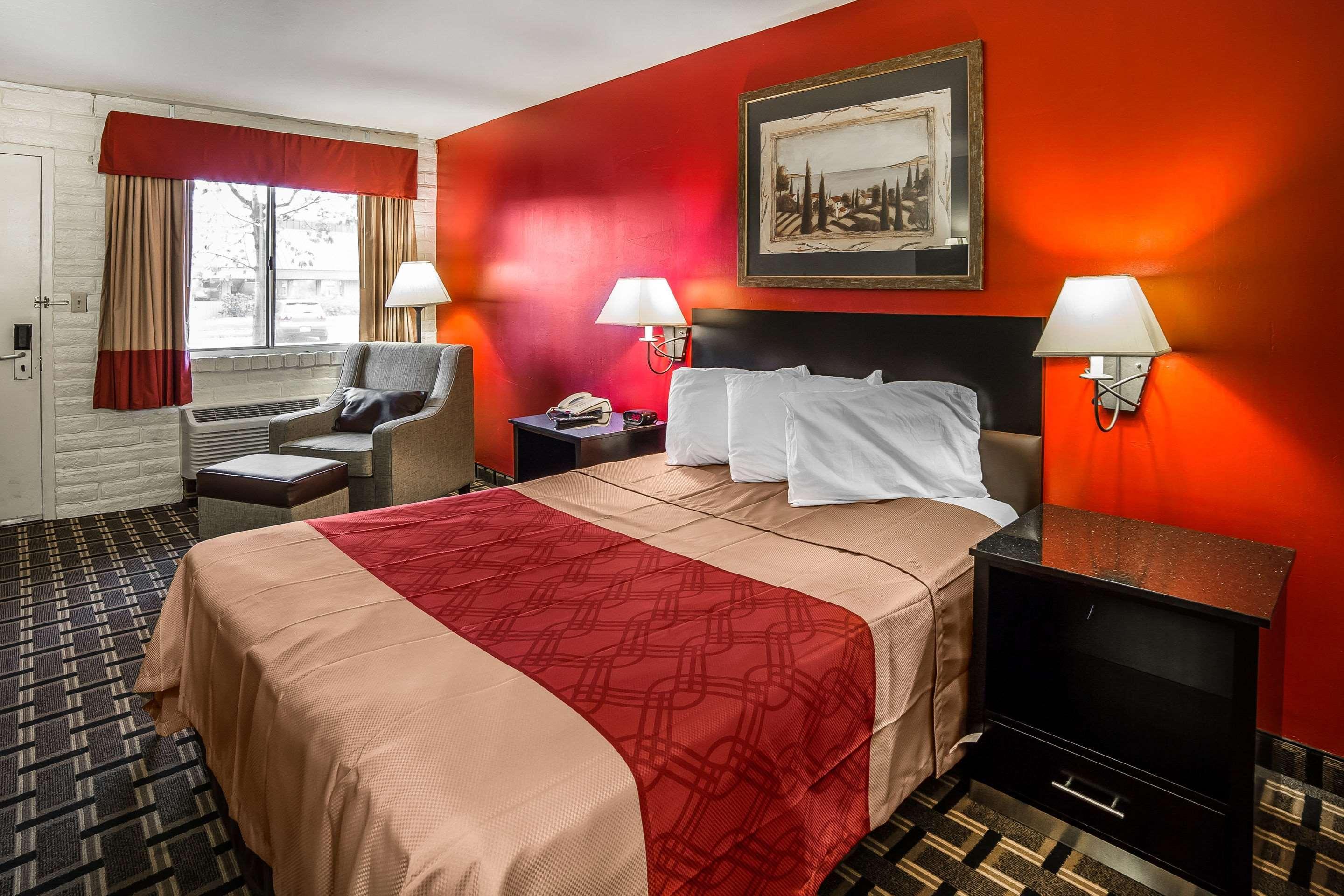 Econo Lodge Downtown Солт Лейк Сити Екстериор снимка