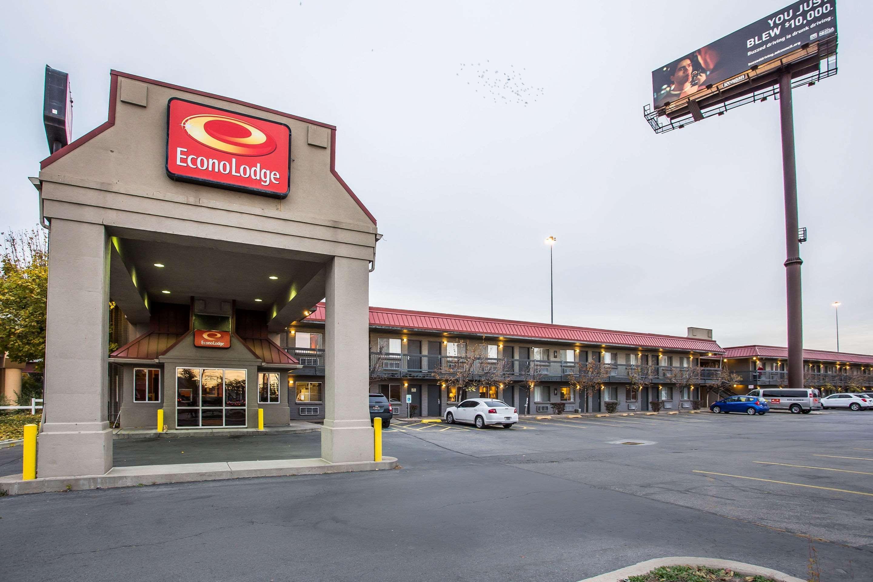 Econo Lodge Downtown Солт Лейк Сити Екстериор снимка